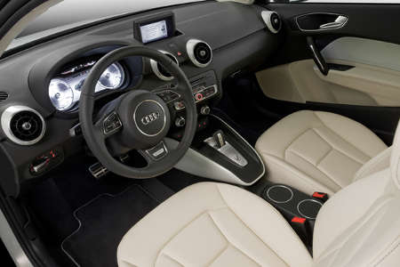 Audi A1 e-tron Cockpit