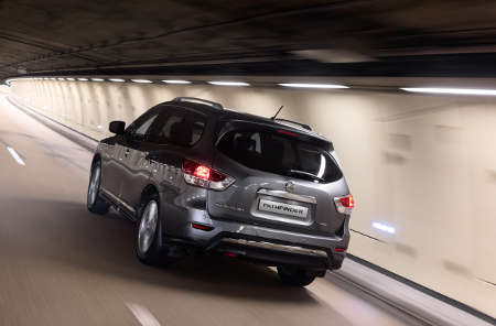 Nissan Pathfinder IV