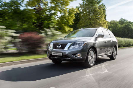 Nissan Pathfinder IV