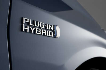 Toyota Prius PVH Plug-in-Hybrid