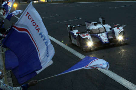 Toyota TS030 siegt beim WEC-Rennen in Fuji